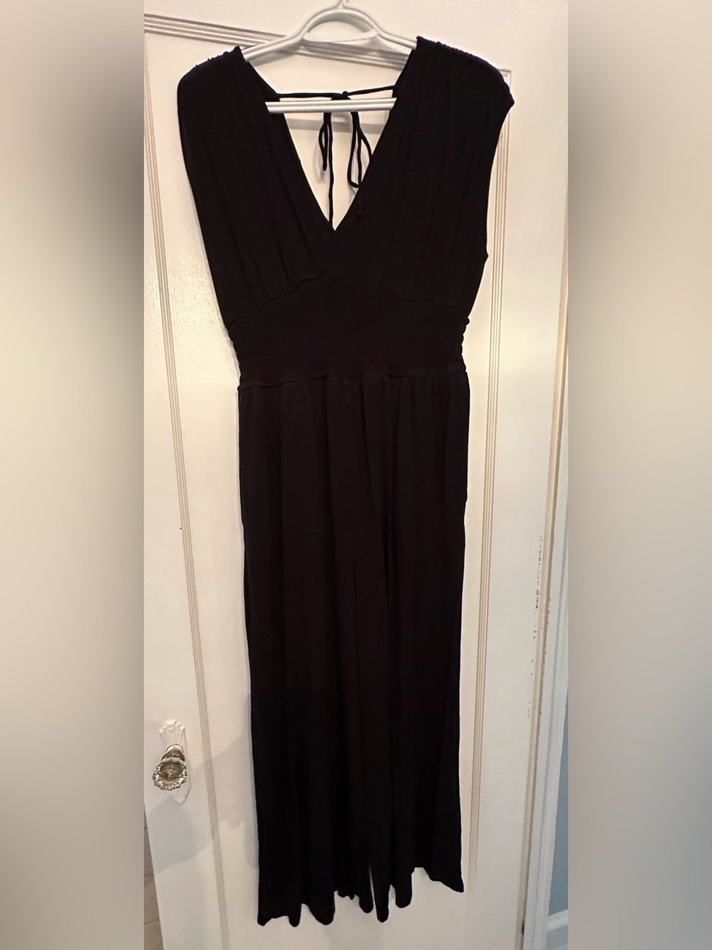 Old Navy Black V-Neck Jumpsuit with Tie Back - Size Medium